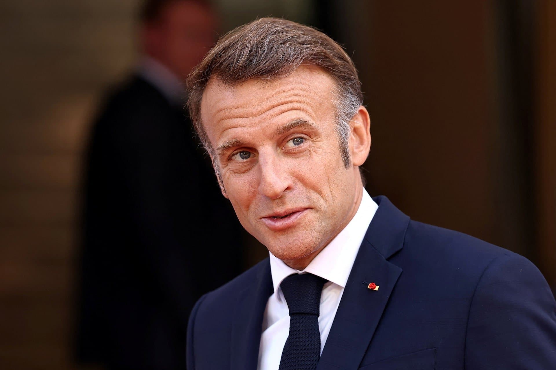 Will Donald Trump publicly insult Emmanuel Macron by July 31, 2026?